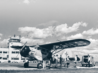 Norseman CF-SAH entered the RCAF in 1939 for training, bombing and gunnery schools. On January 30, 1946, it joined the Saskatchewan Air Ambulance Service as a landplane to reach prairie patients. In 1962, wing frost caused the loss of what pilots knew as the two-ton truck. (Photo by Don Watson)